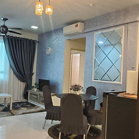 Leezahomestay Bayan Lepas Exterior foto