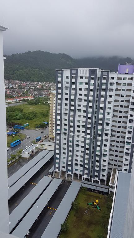 Leezahomestay Bayan Lepas Exterior foto